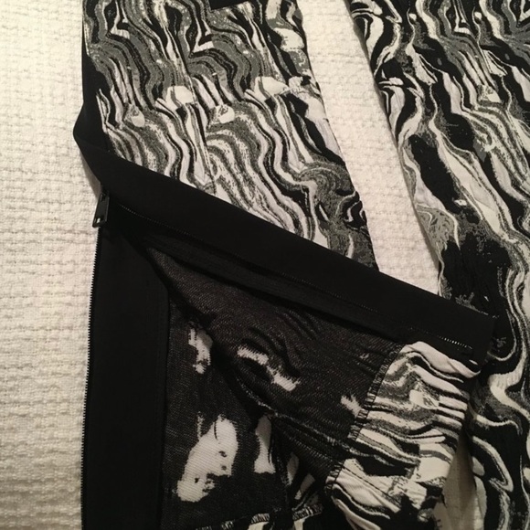 NWT Thierry Muglier Tapestry Pant, size 28. PRICE FIRM - Picture 3 of 9